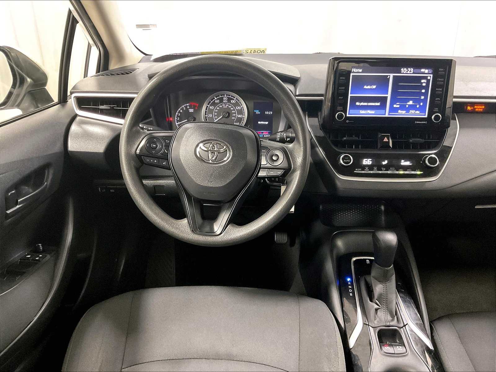 2022 Toyota Corolla LE - Photo 17