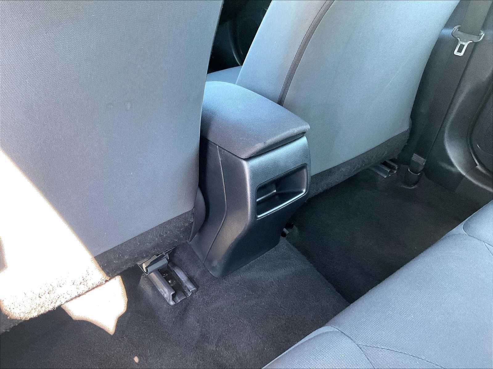2022 Toyota Corolla LE - Photo 26