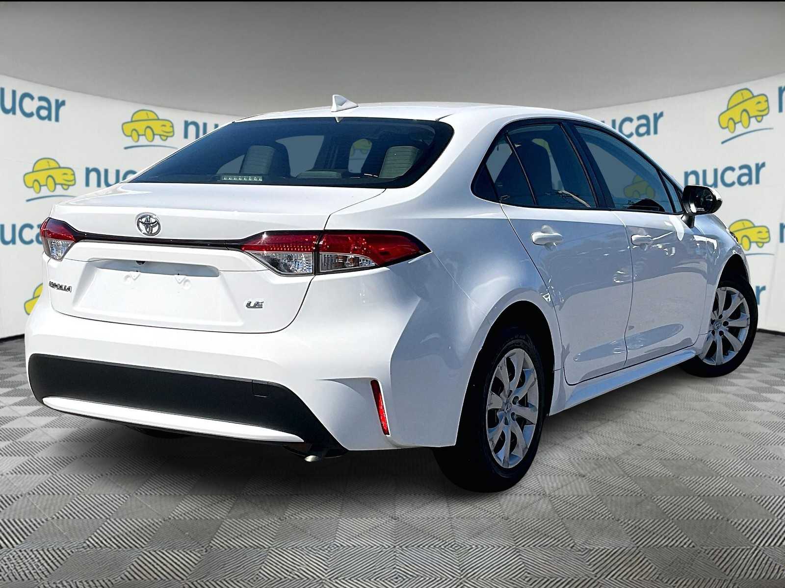 2022 Toyota Corolla LE - Photo 6