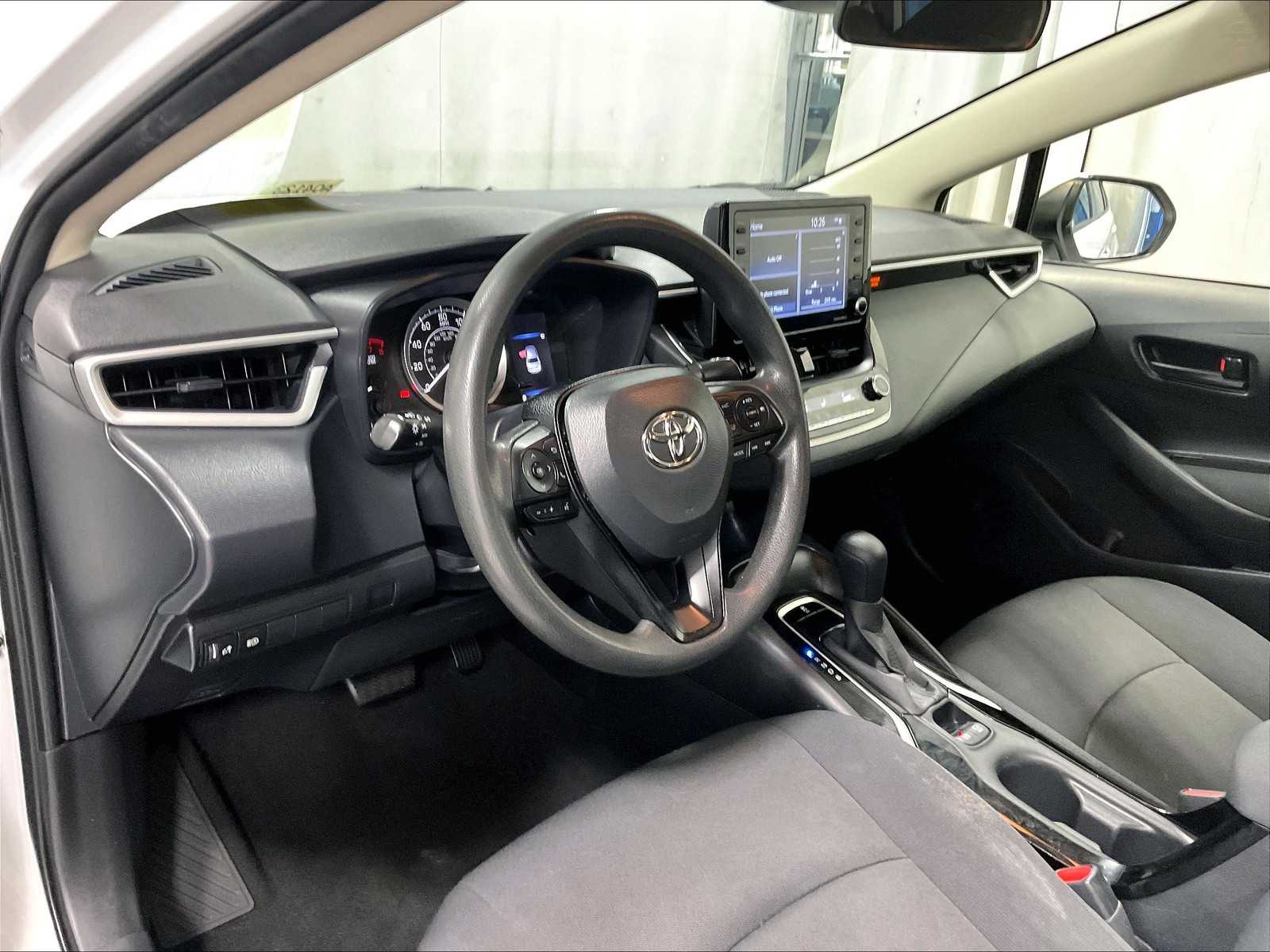 2022 Toyota Corolla LE - Photo 8