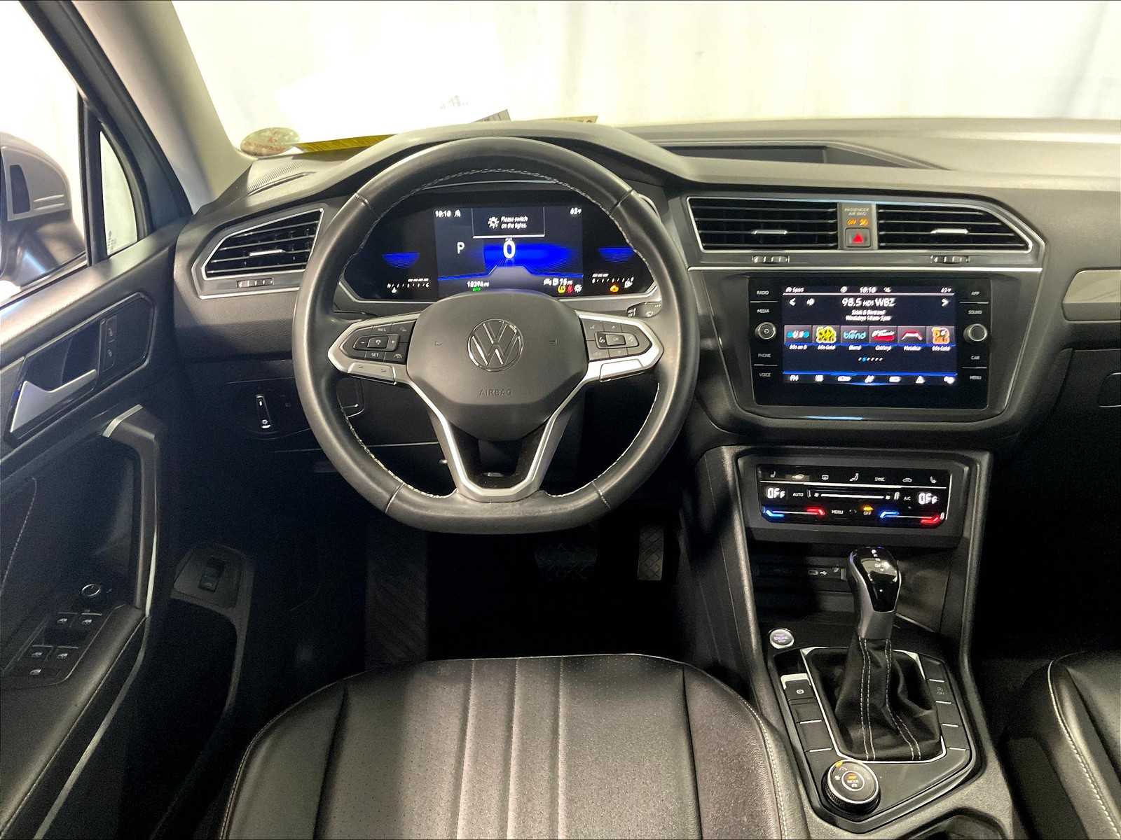 2022 Volkswagen Tiguan SE - Photo 17