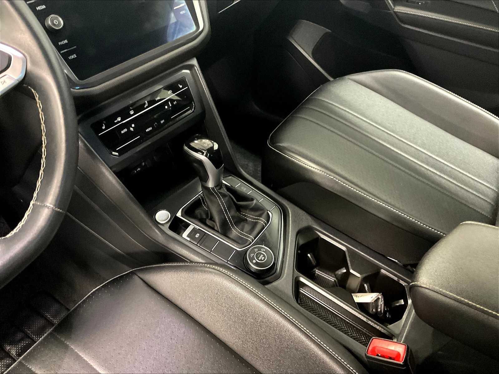 2022 Volkswagen Tiguan SE - Photo 20