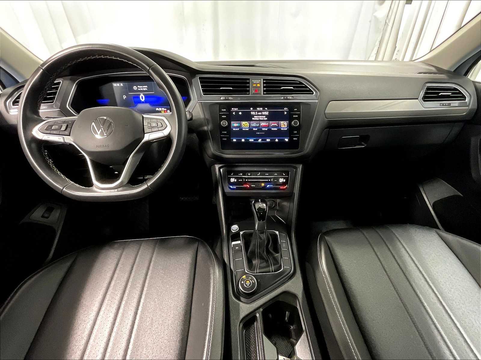 2022 Volkswagen Tiguan SE - Photo 21