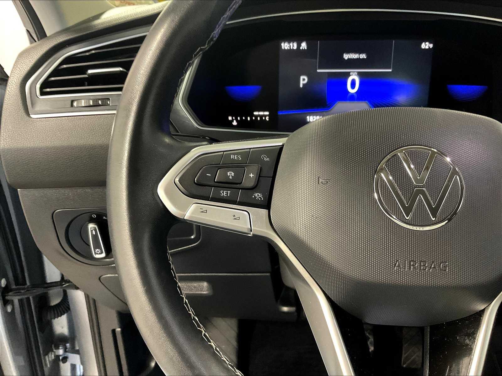 2022 Volkswagen Tiguan SE - Photo 22
