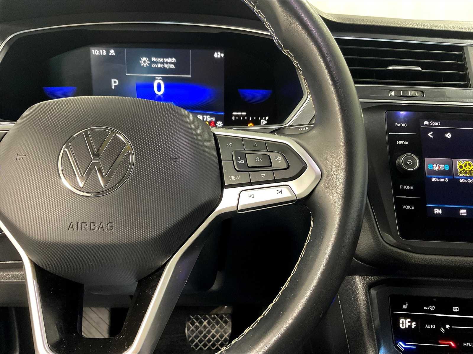 2022 Volkswagen Tiguan SE - Photo 23