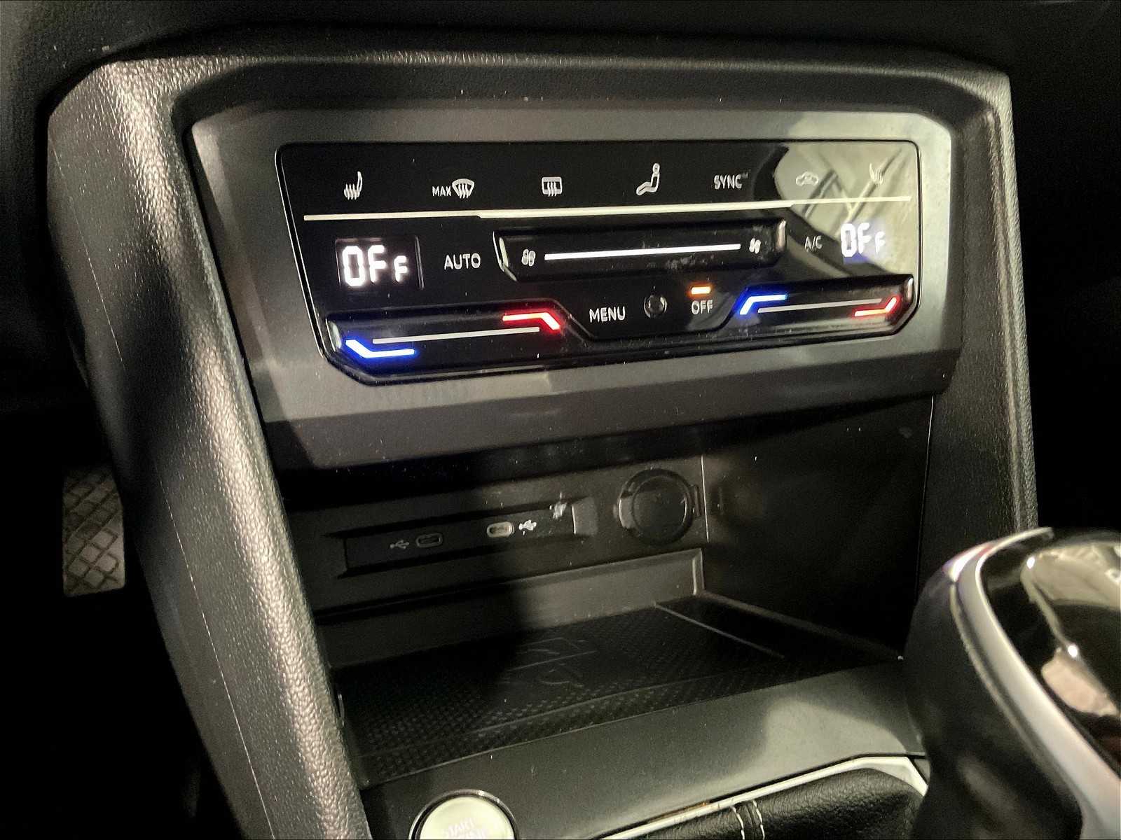 2022 Volkswagen Tiguan SE - Photo 25