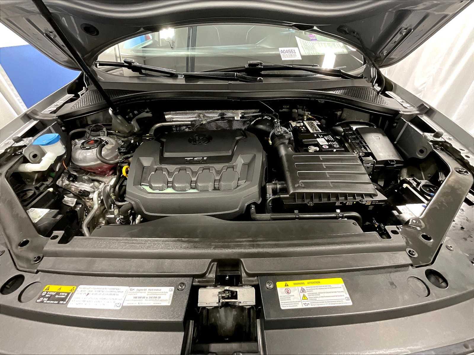 2022 Volkswagen Tiguan SE - Photo 29