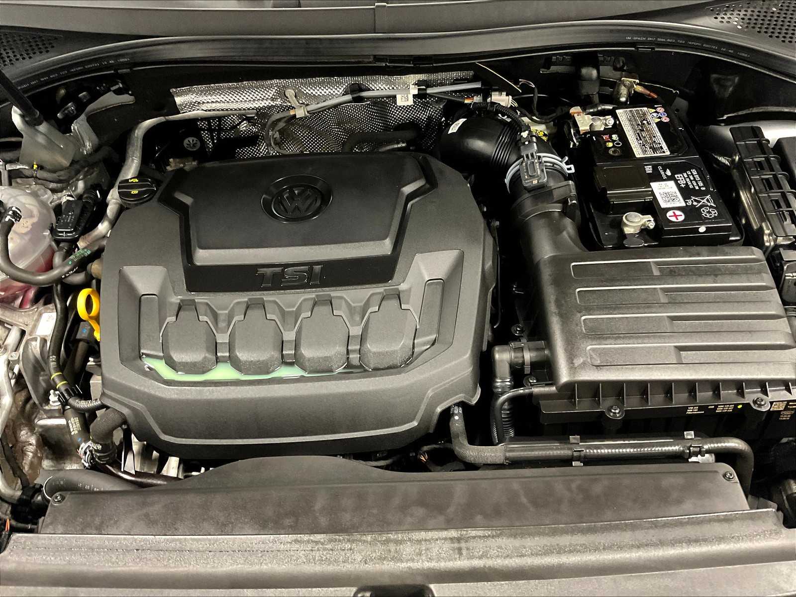 2022 Volkswagen Tiguan SE - Photo 34