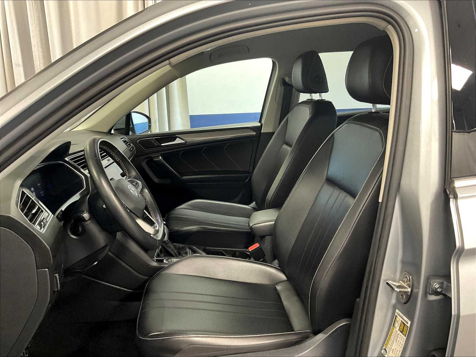 2022 Volkswagen Tiguan SE - Photo 10