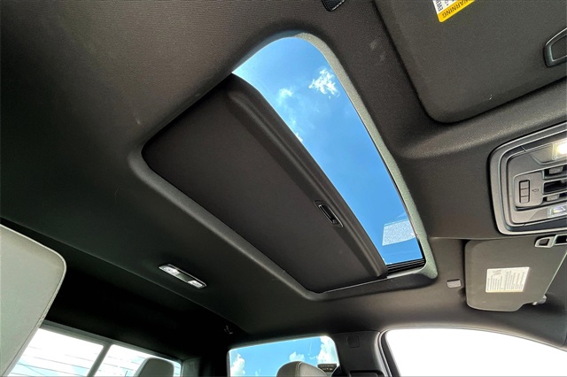 2025 Chevrolet Silverado 2500HD ZR2 - Photo 21