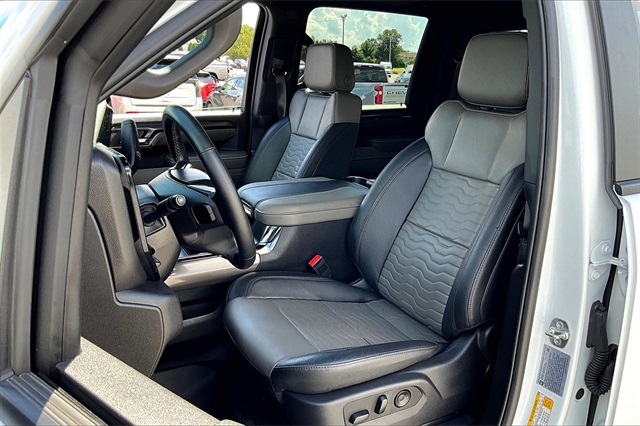 2025 Chevrolet Silverado 2500HD ZR2 - Photo 10