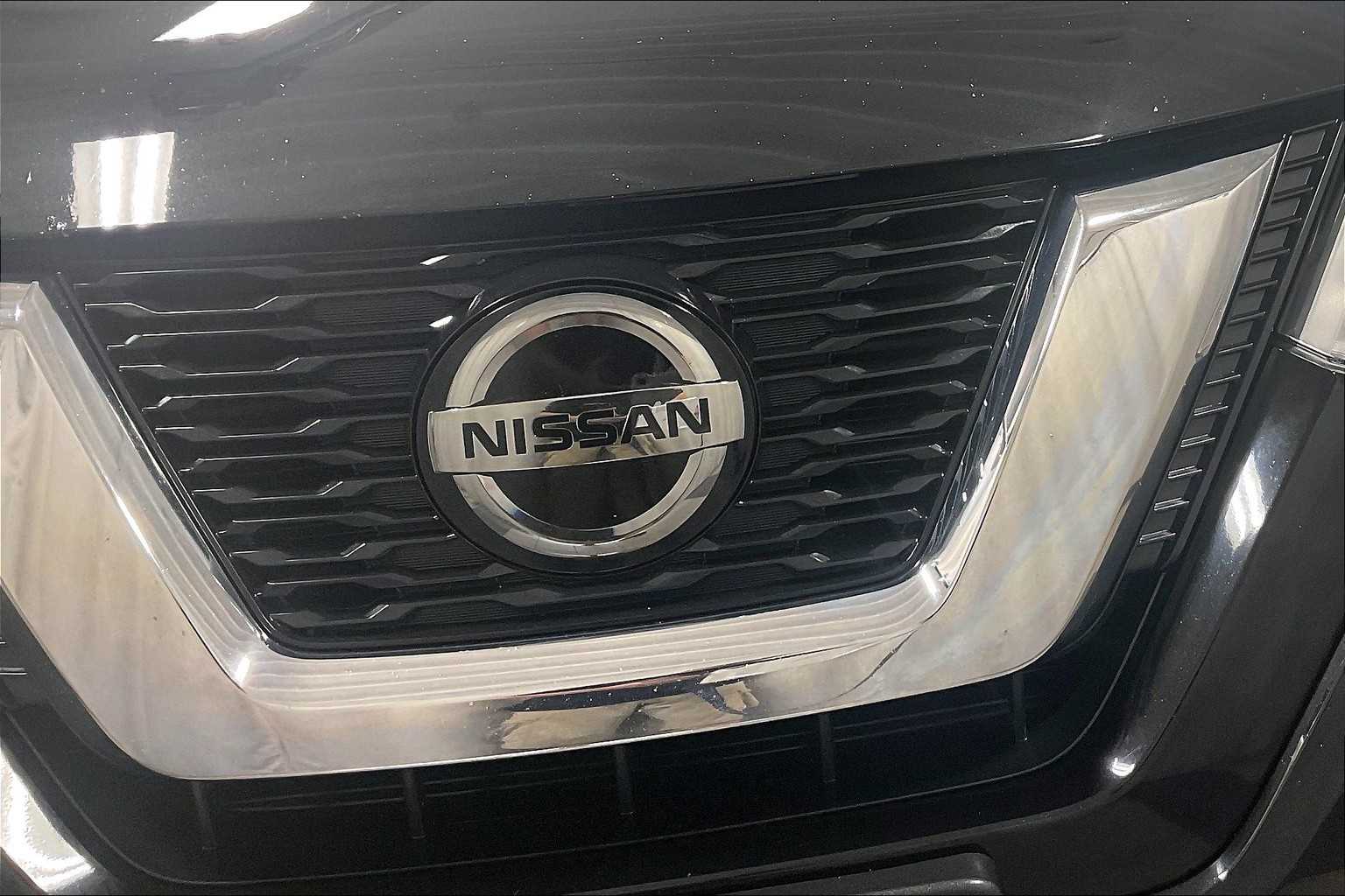 2020 Nissan Rogue SV - Photo 32