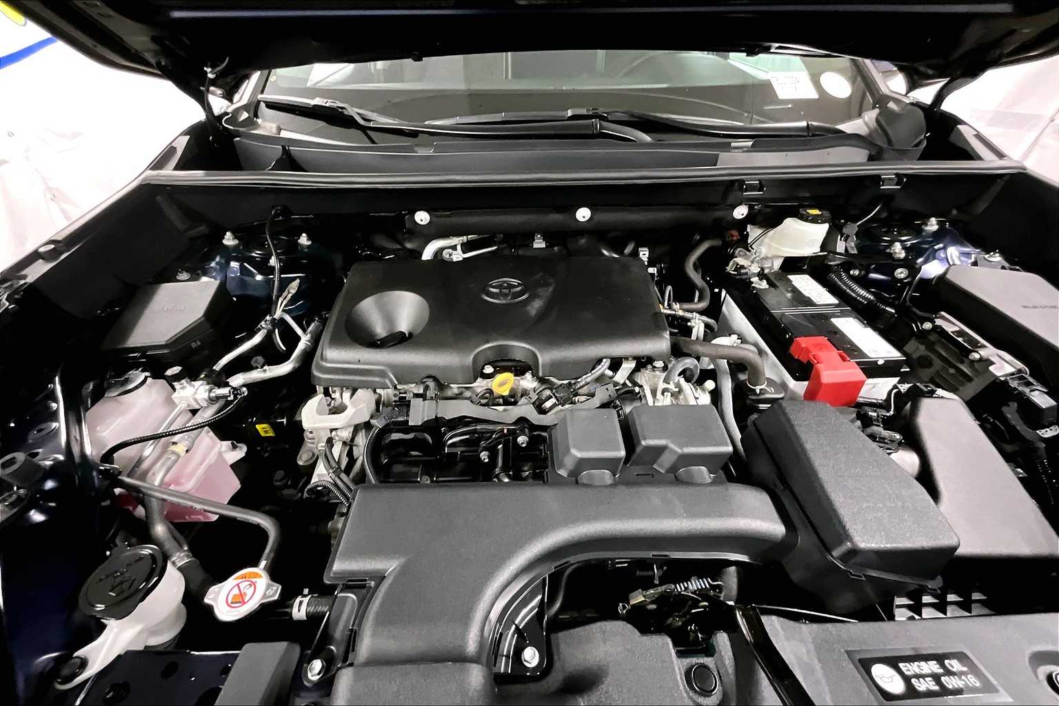 2022 Toyota RAV4 XLE - Photo 30