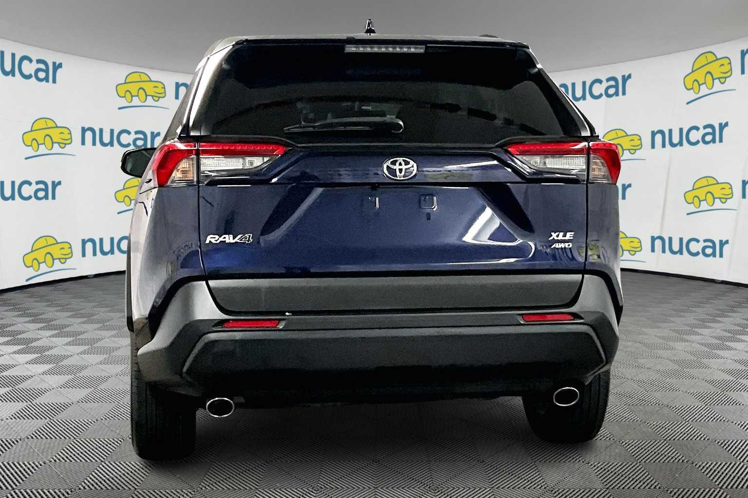 2022 Toyota RAV4 XLE - Photo 5