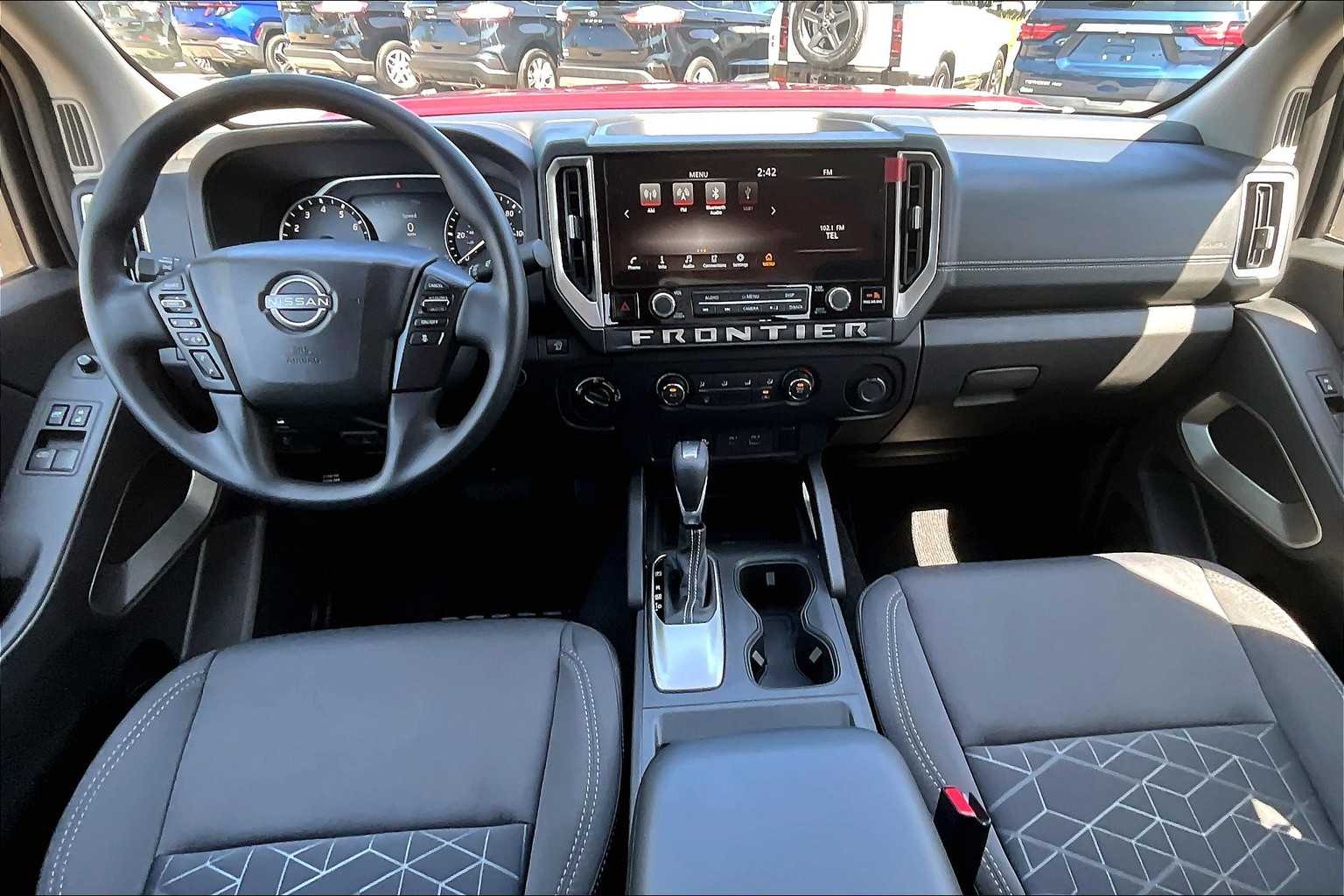 2025 Nissan Frontier SV - Photo 21