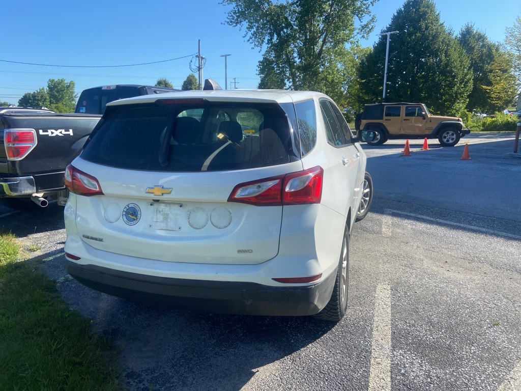 2019 Chevrolet Equinox LS - Photo 4