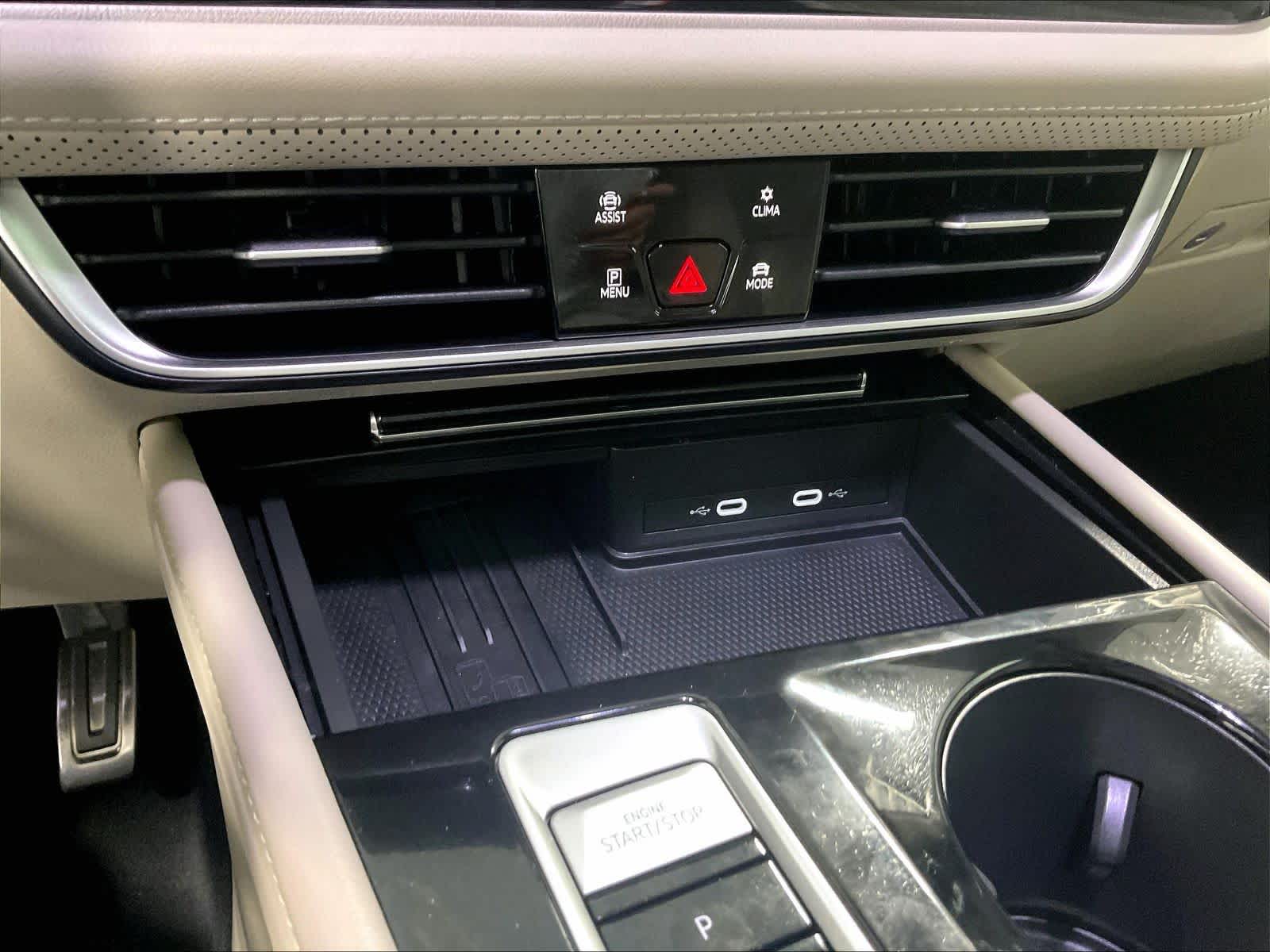 2025 Volkswagen Atlas 2.0T SEL Premium R-Line - Photo 26