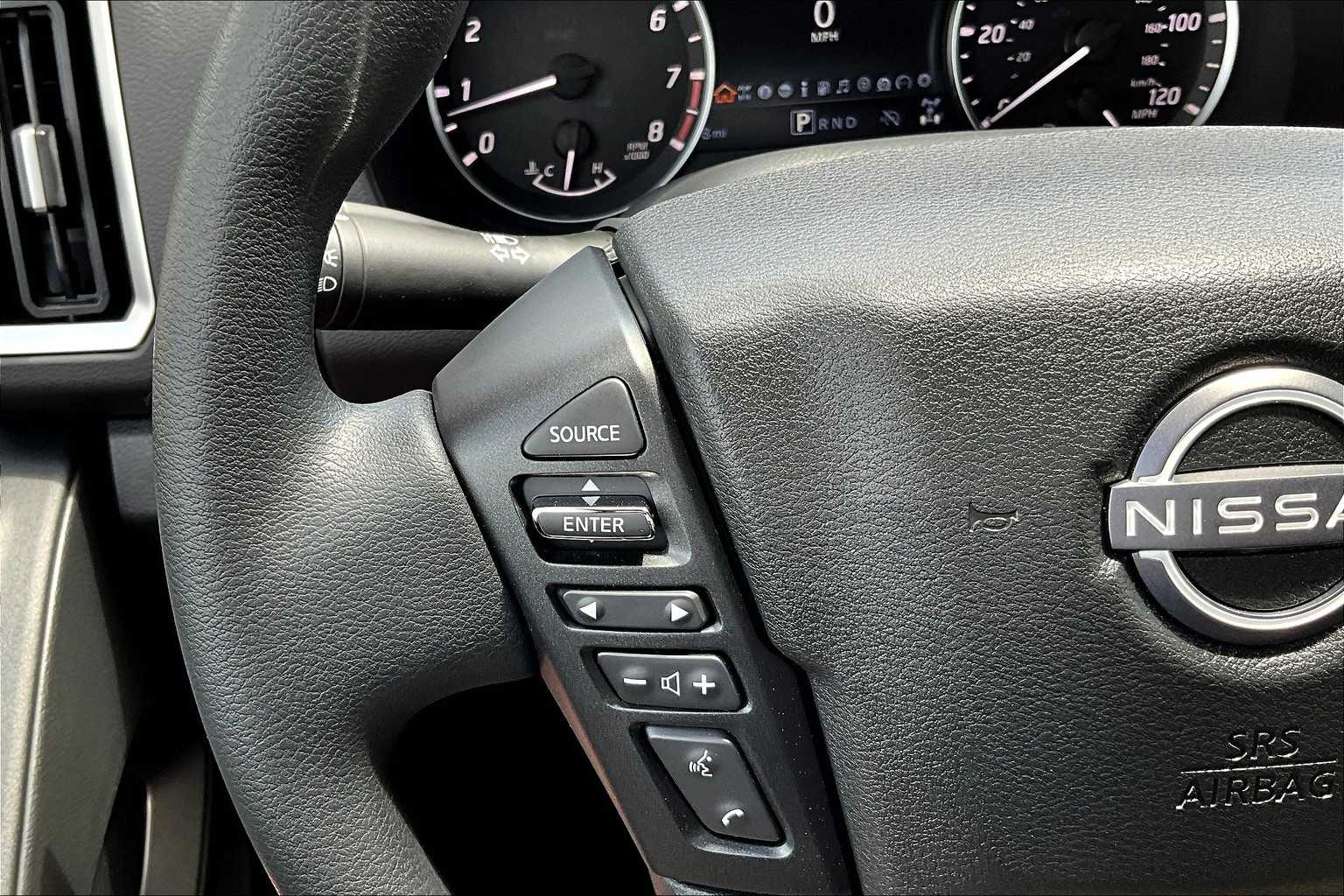 2025 Nissan Frontier SV - Photo 22