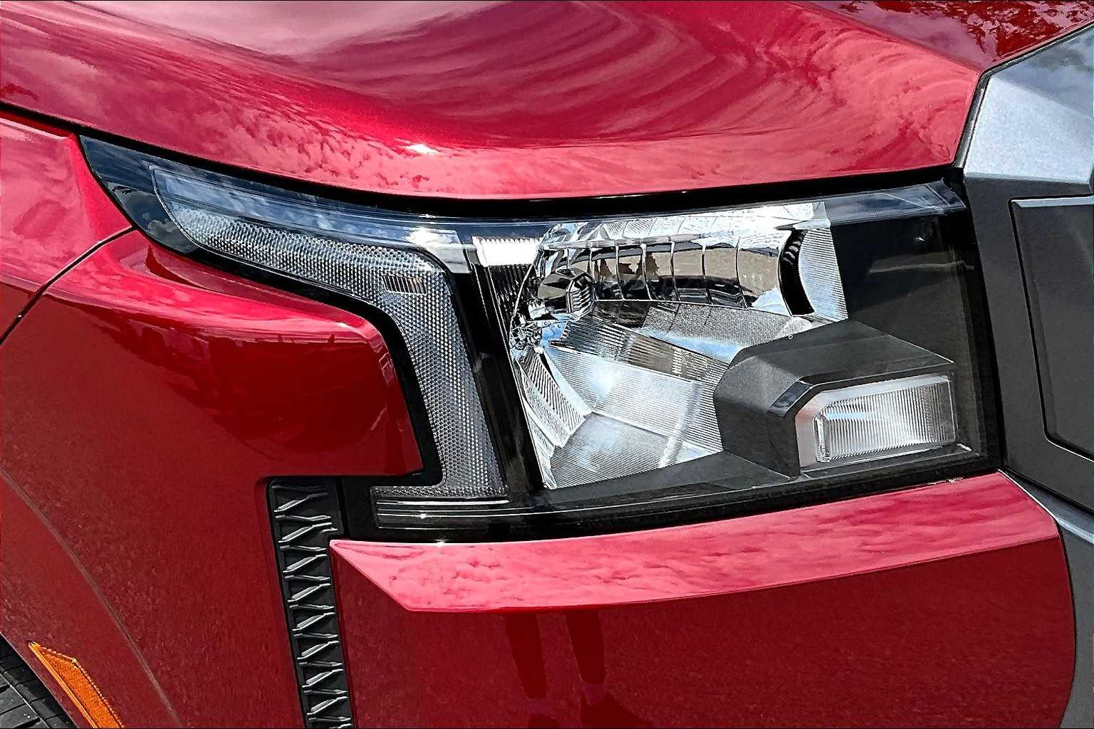 2025 Nissan Frontier SV - Photo 32