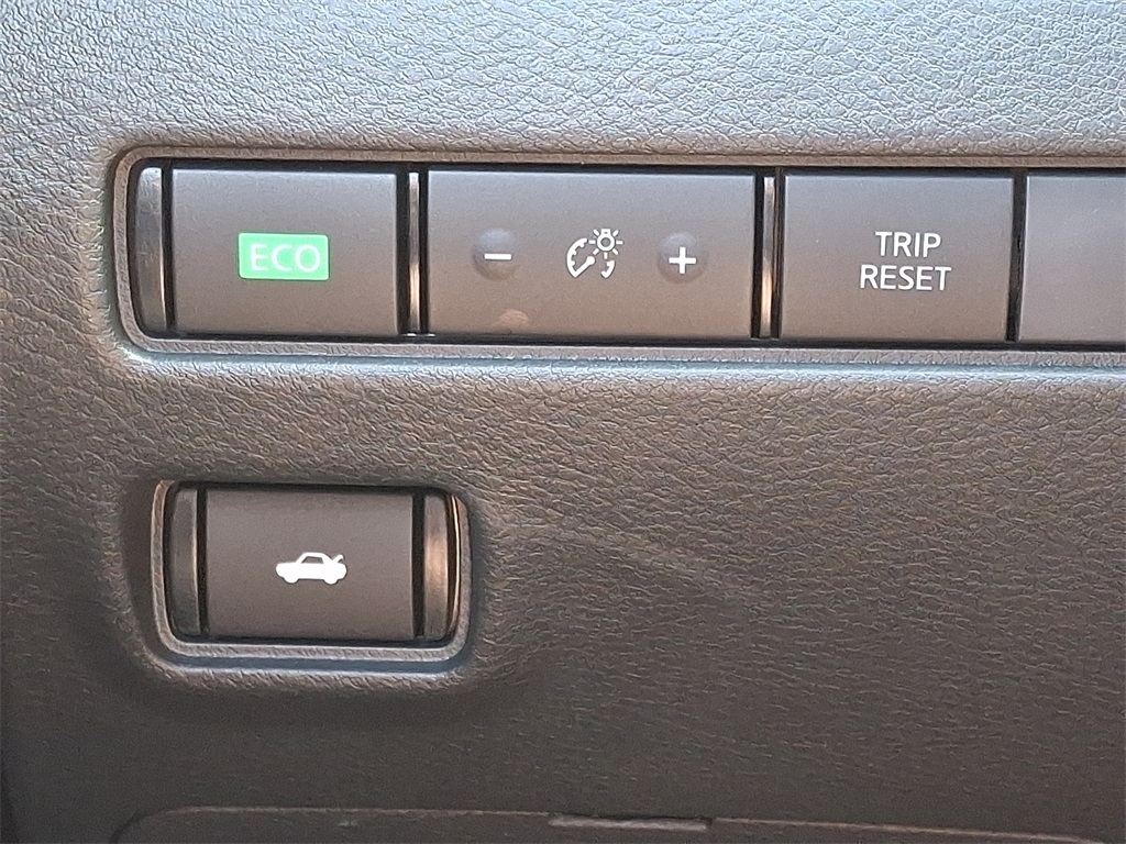 2025 Nissan Sentra SV - Photo 17