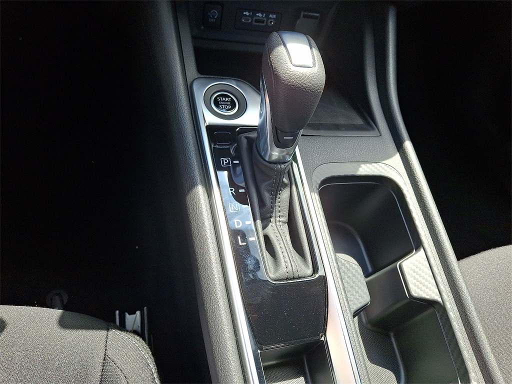 2025 Nissan Sentra SV - Photo 10