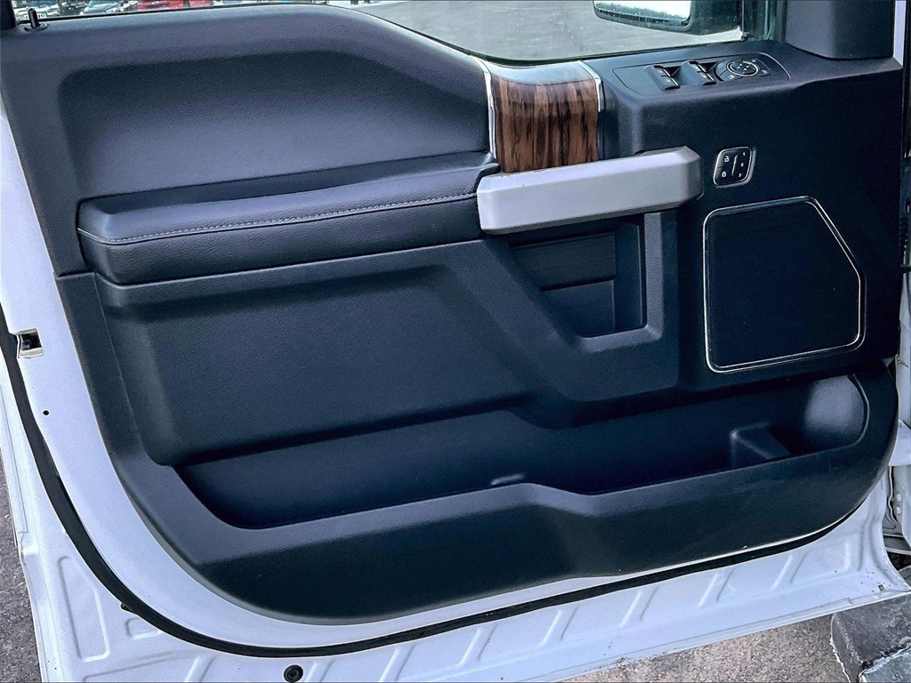 2018 Ford F-150 Lariat - Photo 9