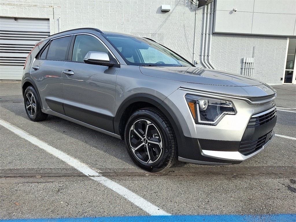 2023 Kia Niro EX