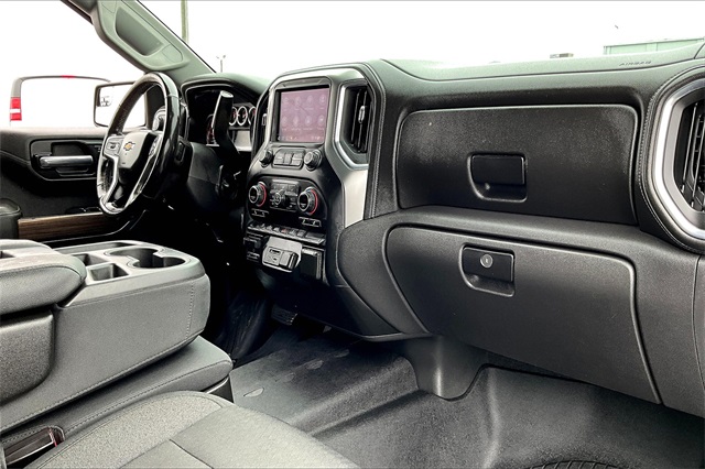 2020 Chevrolet Silverado 1500 LT - Photo 13