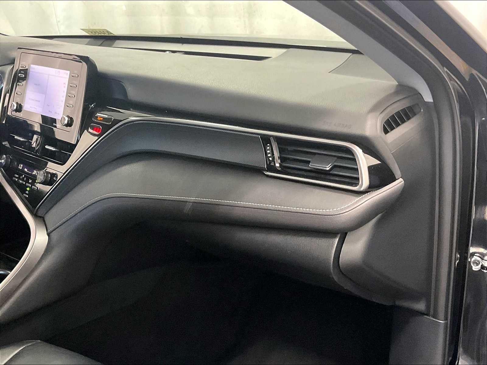 2023 Toyota Camry SE - Photo 13