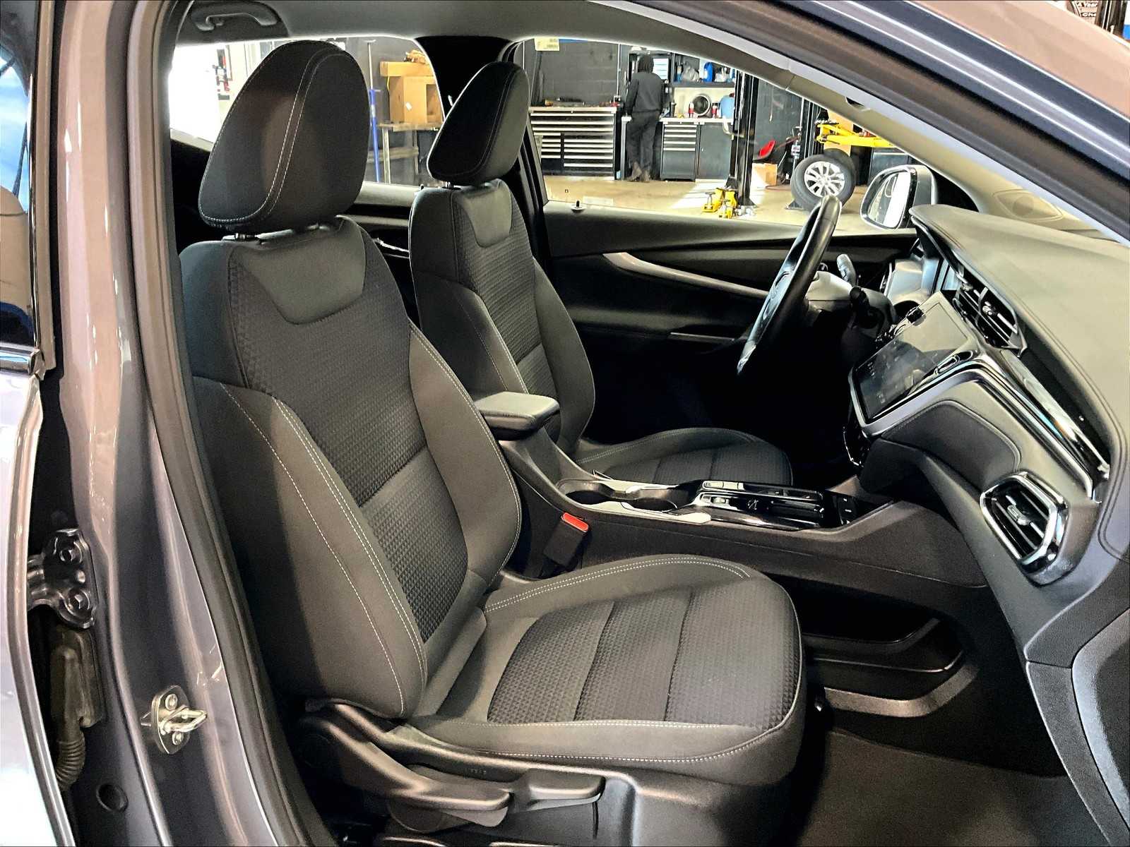2023 Chevrolet Bolt EUV LT - Photo 11
