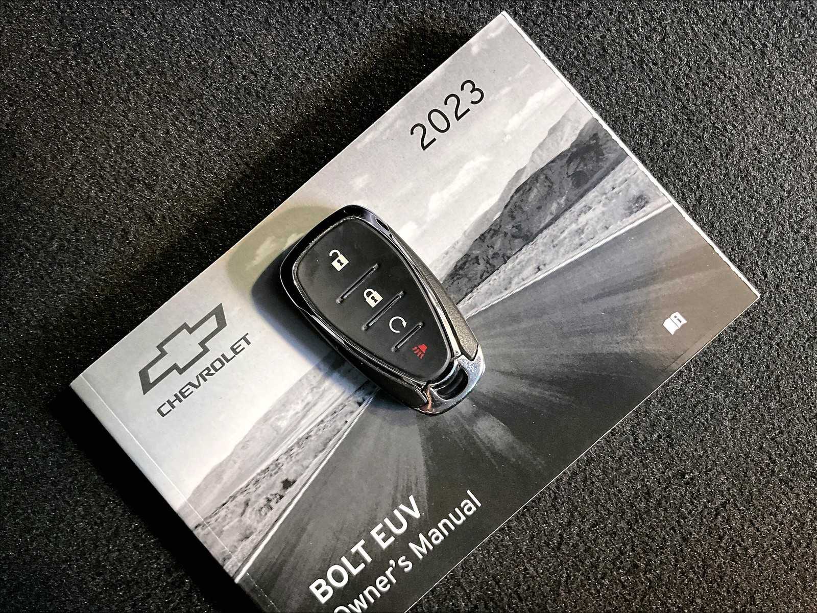 2023 Chevrolet Bolt EUV LT - Photo 32