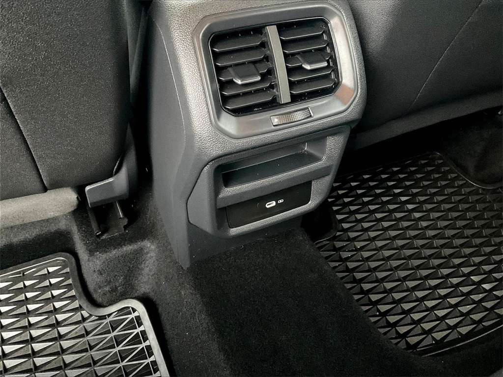 2024 Volkswagen Taos 1.5T SE - Photo 25