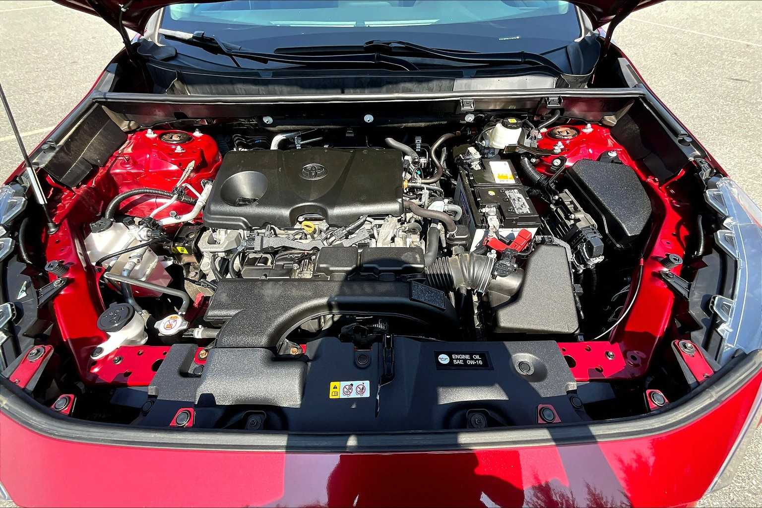 2020 Toyota RAV4 LE - Photo 30