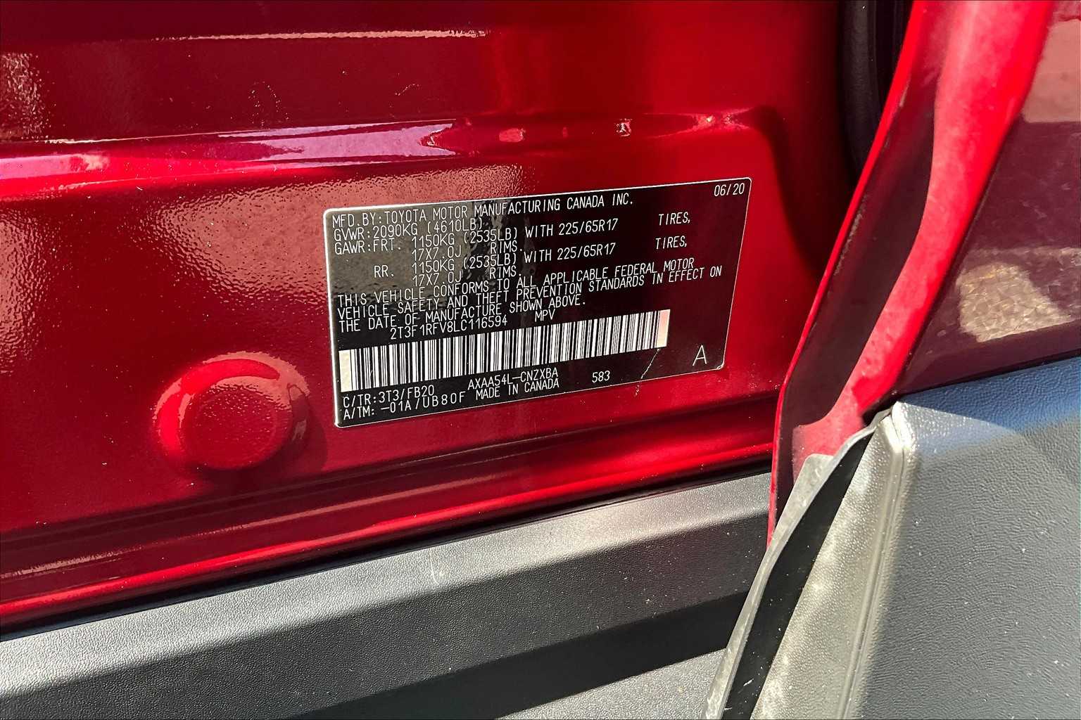 2020 Toyota RAV4 LE - Photo 36
