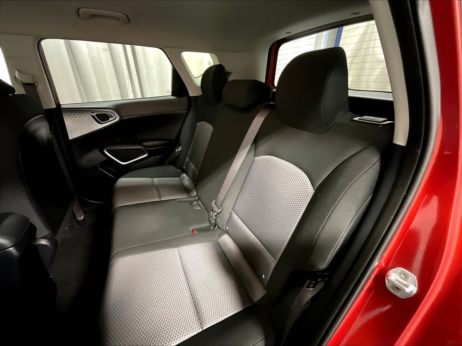 2023 Kia Soul LX - Photo 15