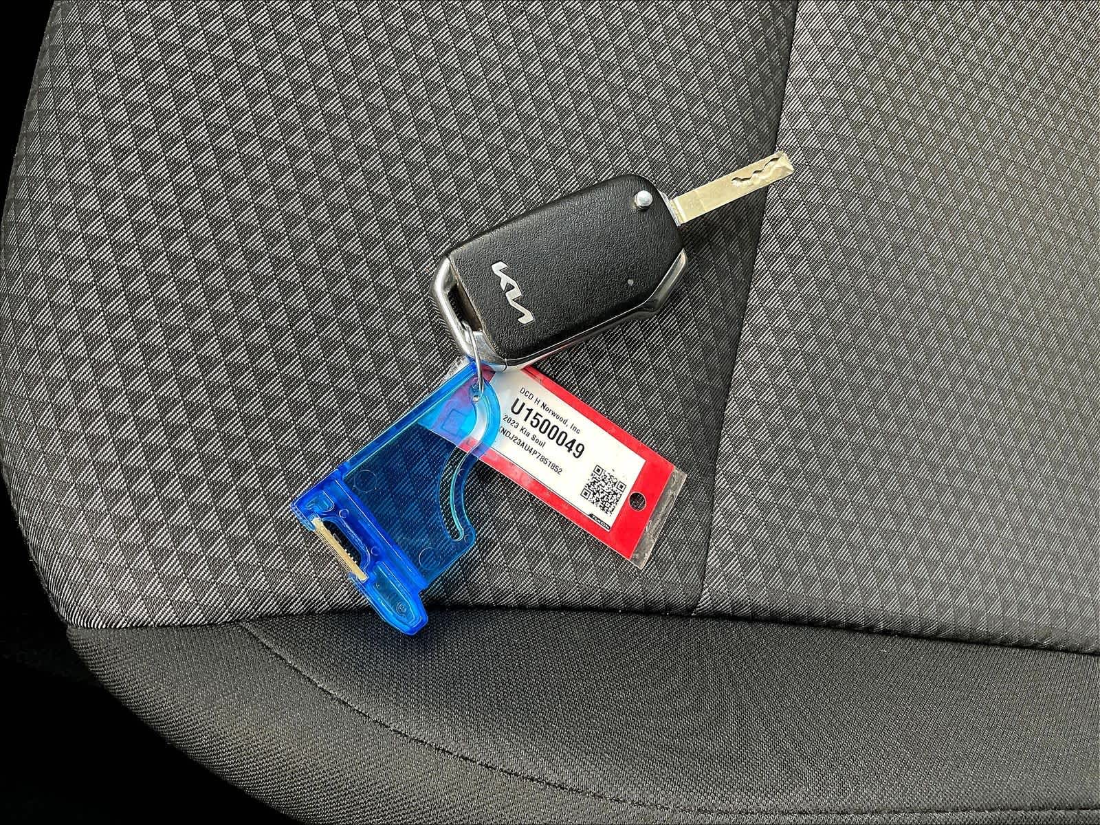 2023 Kia Soul LX - Photo 30