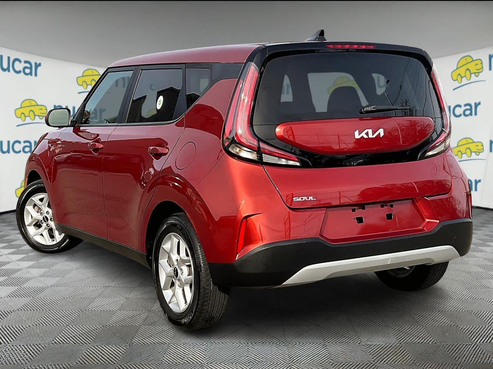 2023 Kia Soul LX - Photo 4