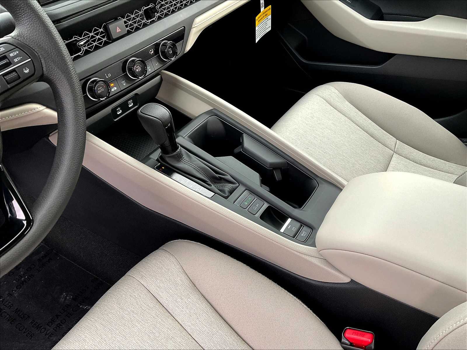 2025 Honda Accord LX - Photo 14