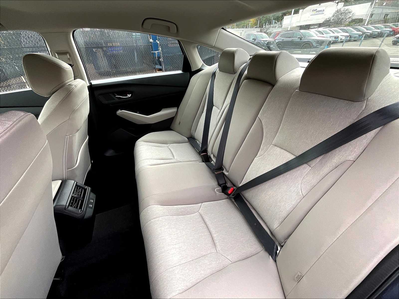 2025 Honda Accord LX - Photo 15