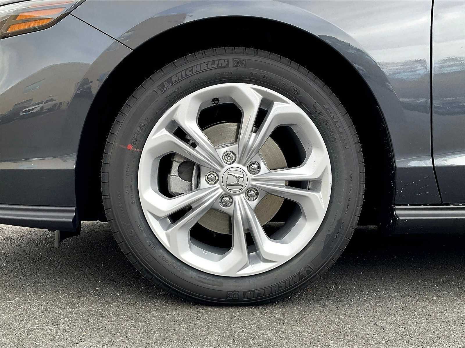 2025 Honda Accord LX - Photo 8