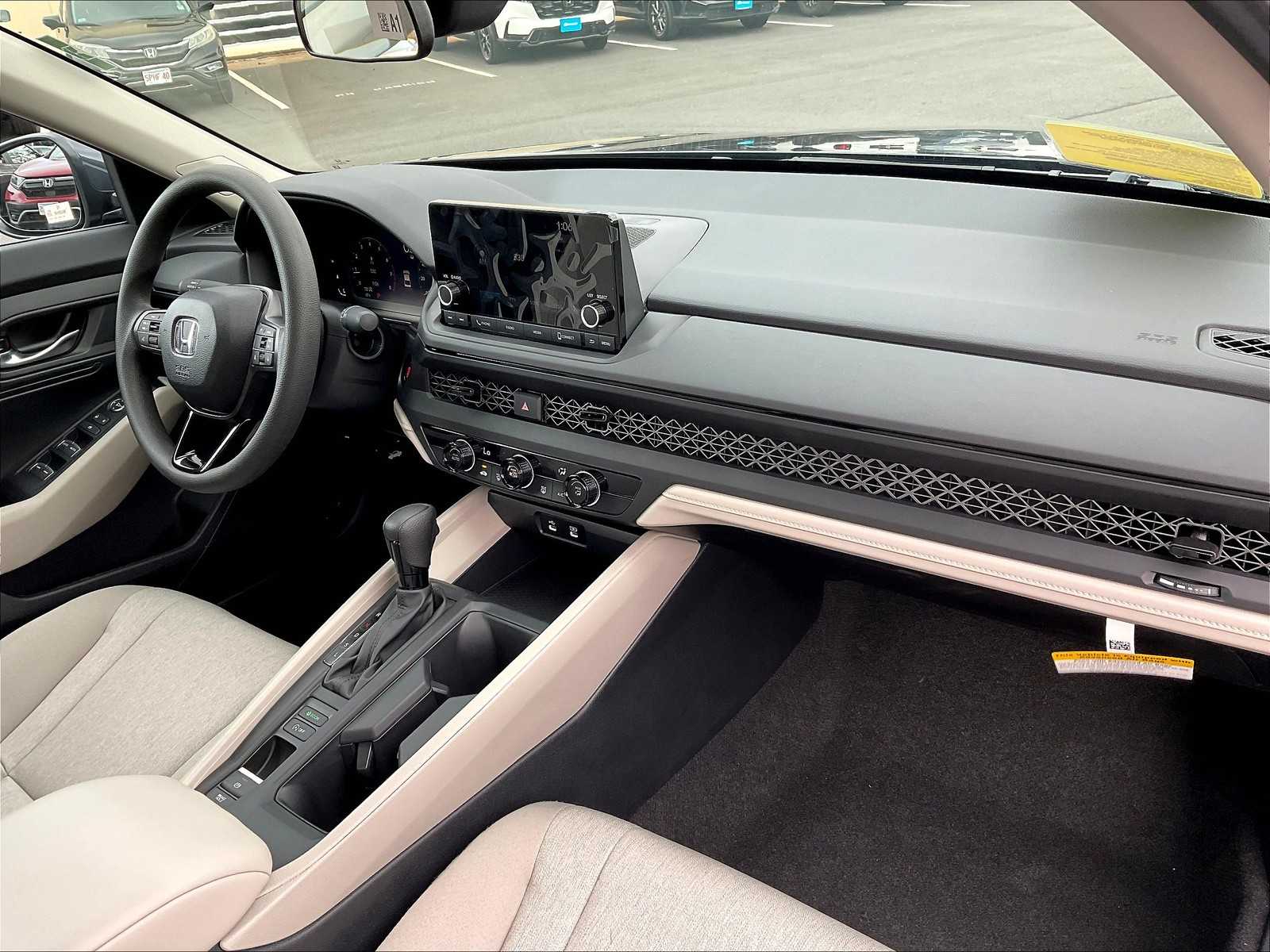 2025 Honda Accord LX - Photo 10