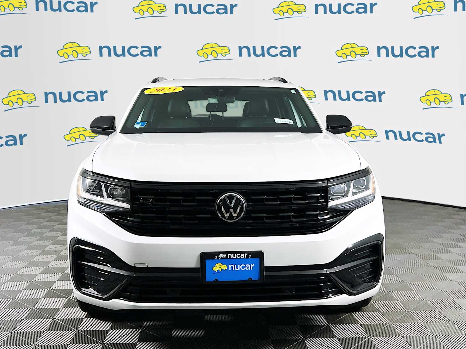 2023 Volkswagen Atlas Cross Sport 2.0T SEL R-Line Black - Photo 2