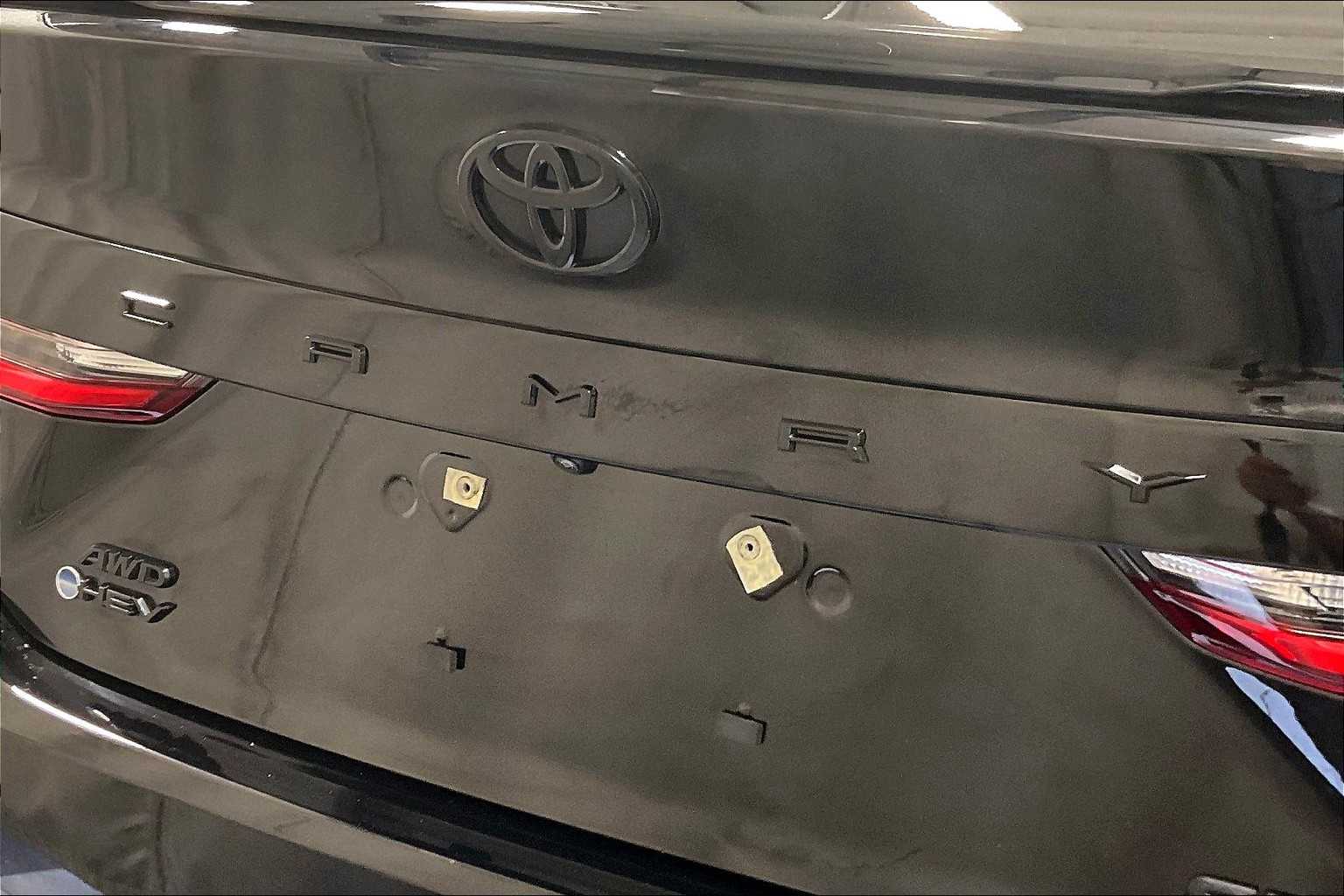 2025 Toyota Camry SE - Photo 29