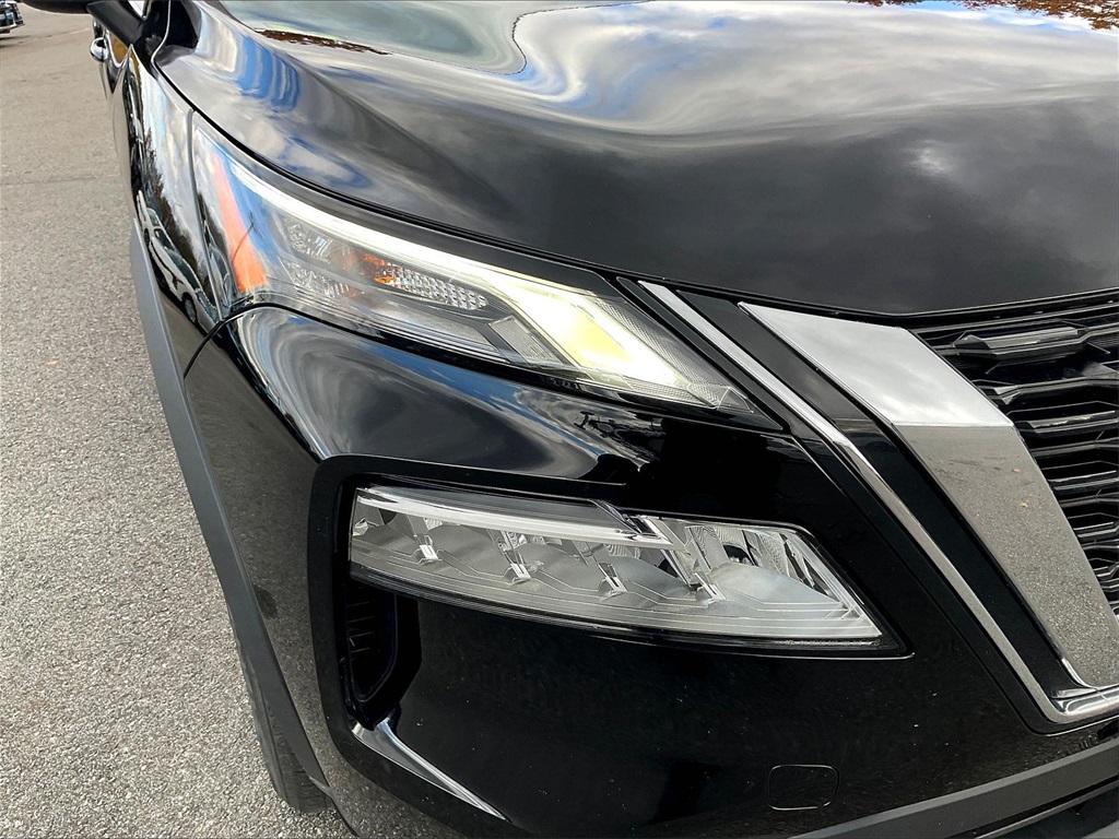 2023 Nissan Rogue SV - Photo 31