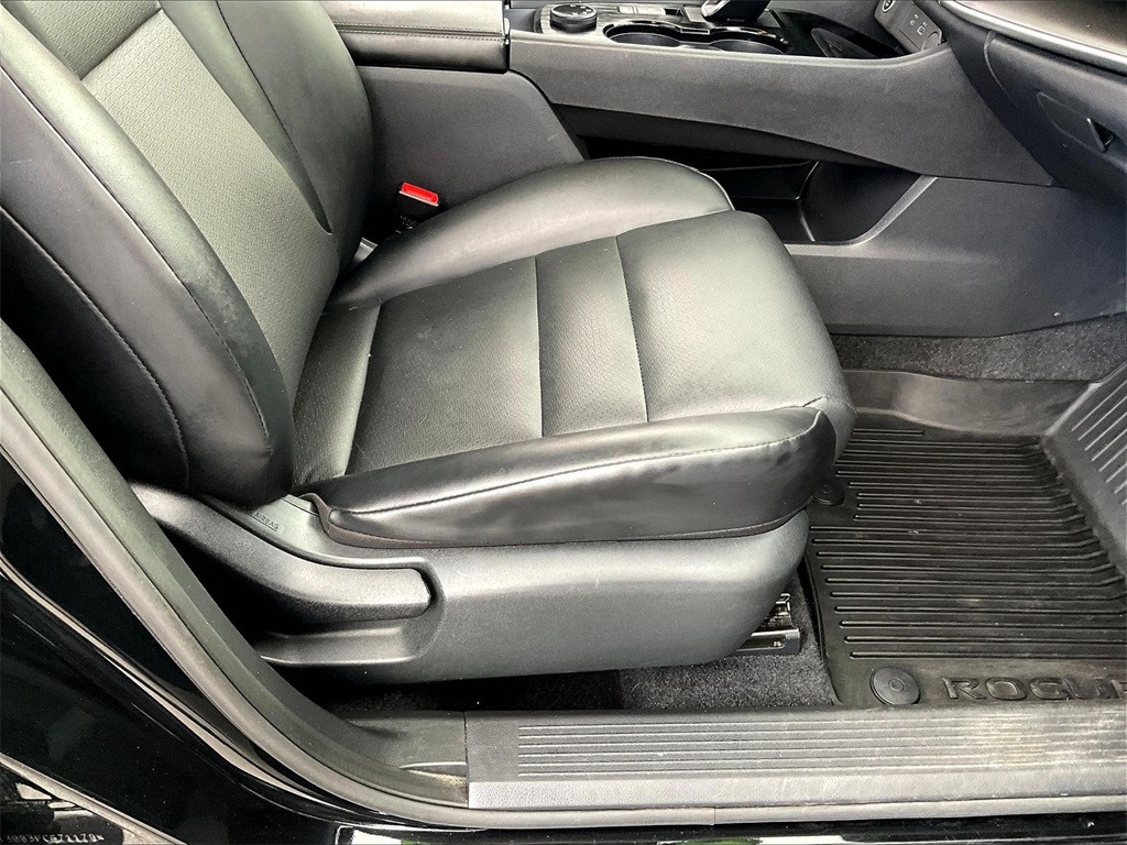 2023 Nissan Rogue SV - Photo 38