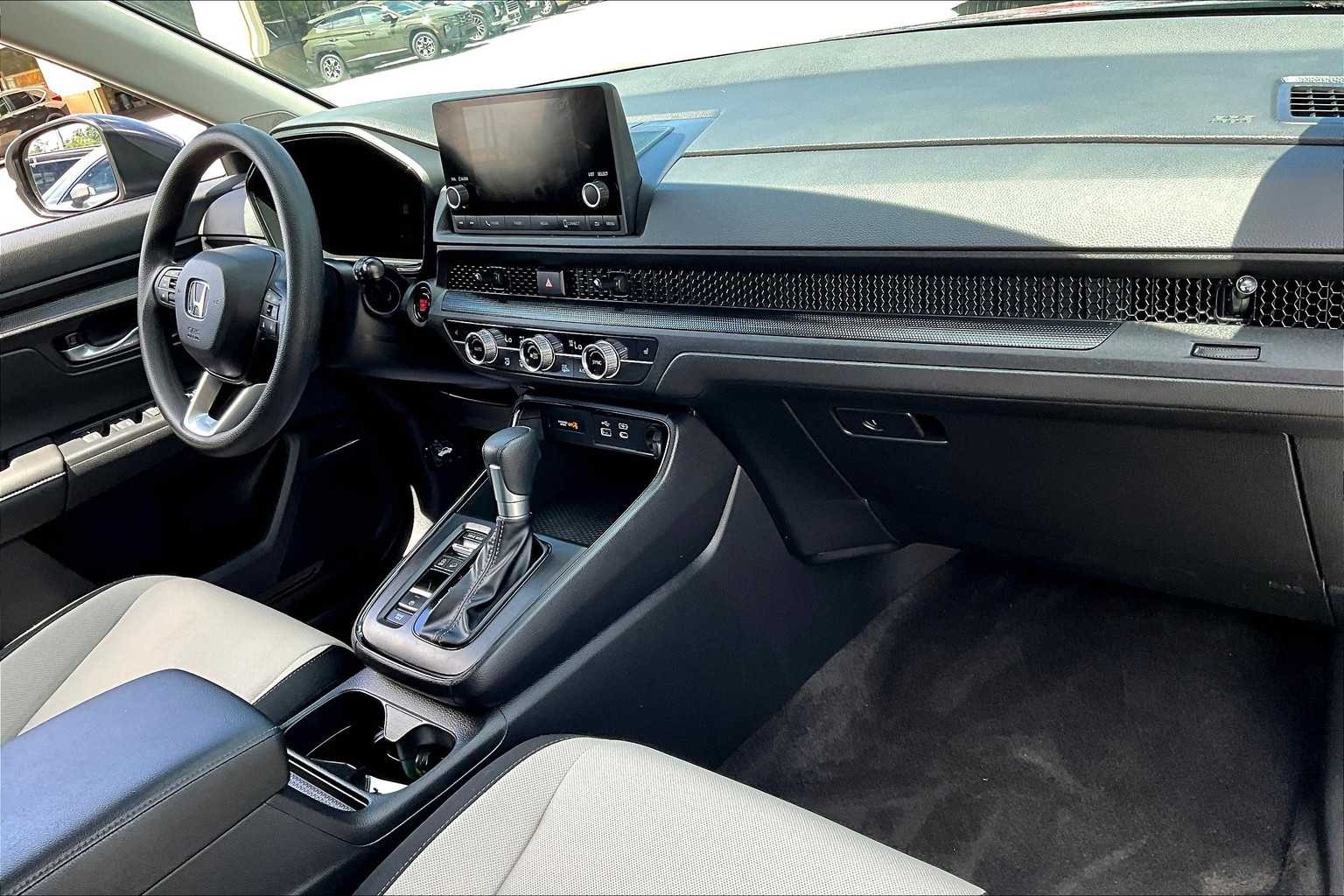 2024 Honda CR-V EX - Photo 14