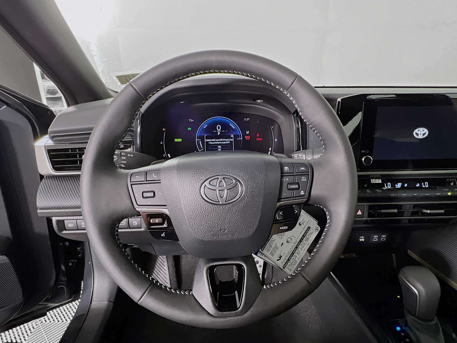 2025 Toyota Camry SE - Photo 7