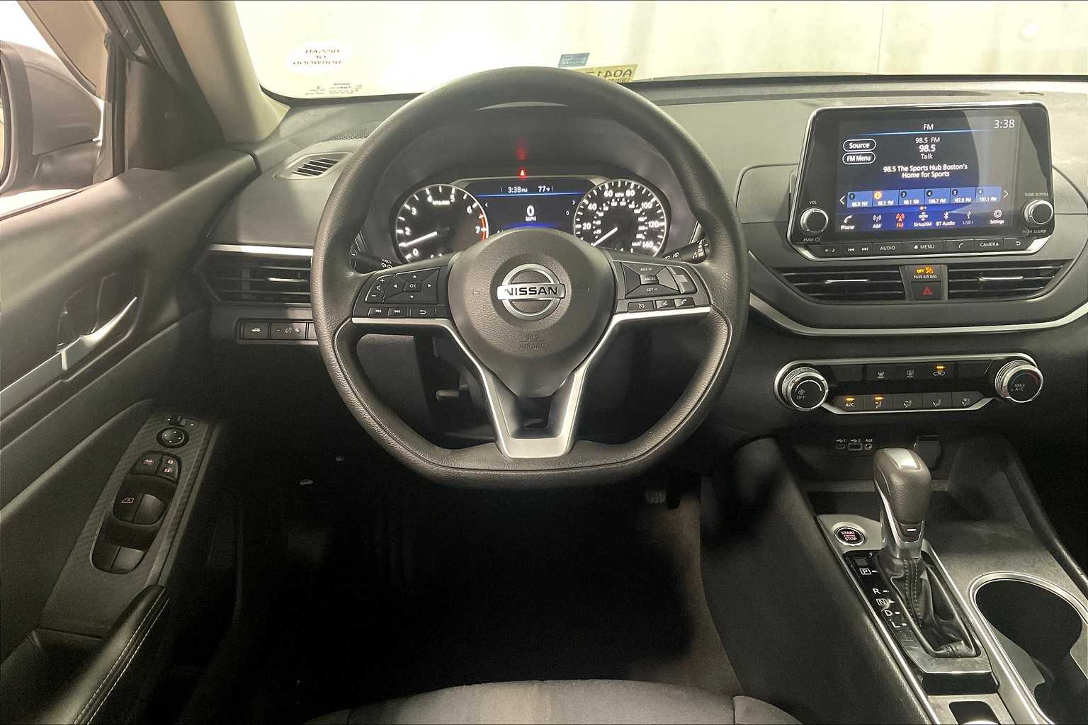 2022 Nissan Altima 2.5 SV - Photo 17