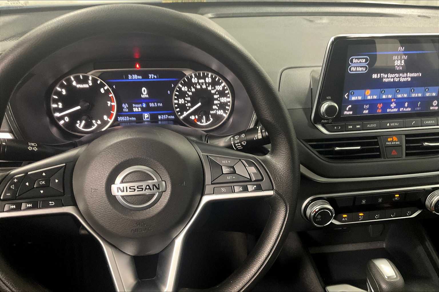 2022 Nissan Altima 2.5 SV - Photo 18