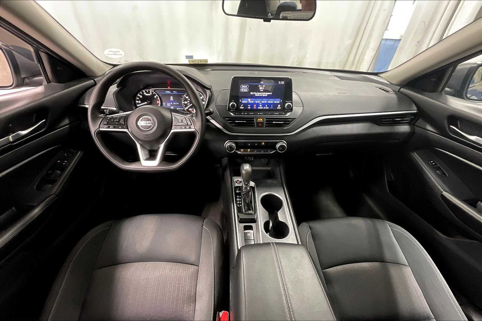 2022 Nissan Altima 2.5 SV - Photo 21